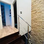 Kukis Duplex Near Bilbao Apartment *