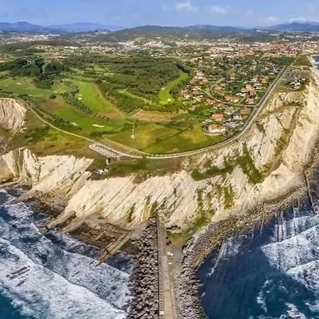 Kukis Duplex Near Bilbao شقة